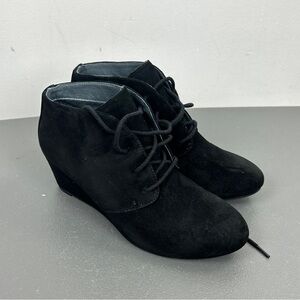 Vionic Black Suede Wedges
